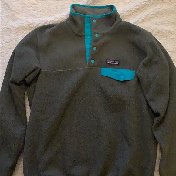 Patagonia Tops - Patagonia Sweatshirt